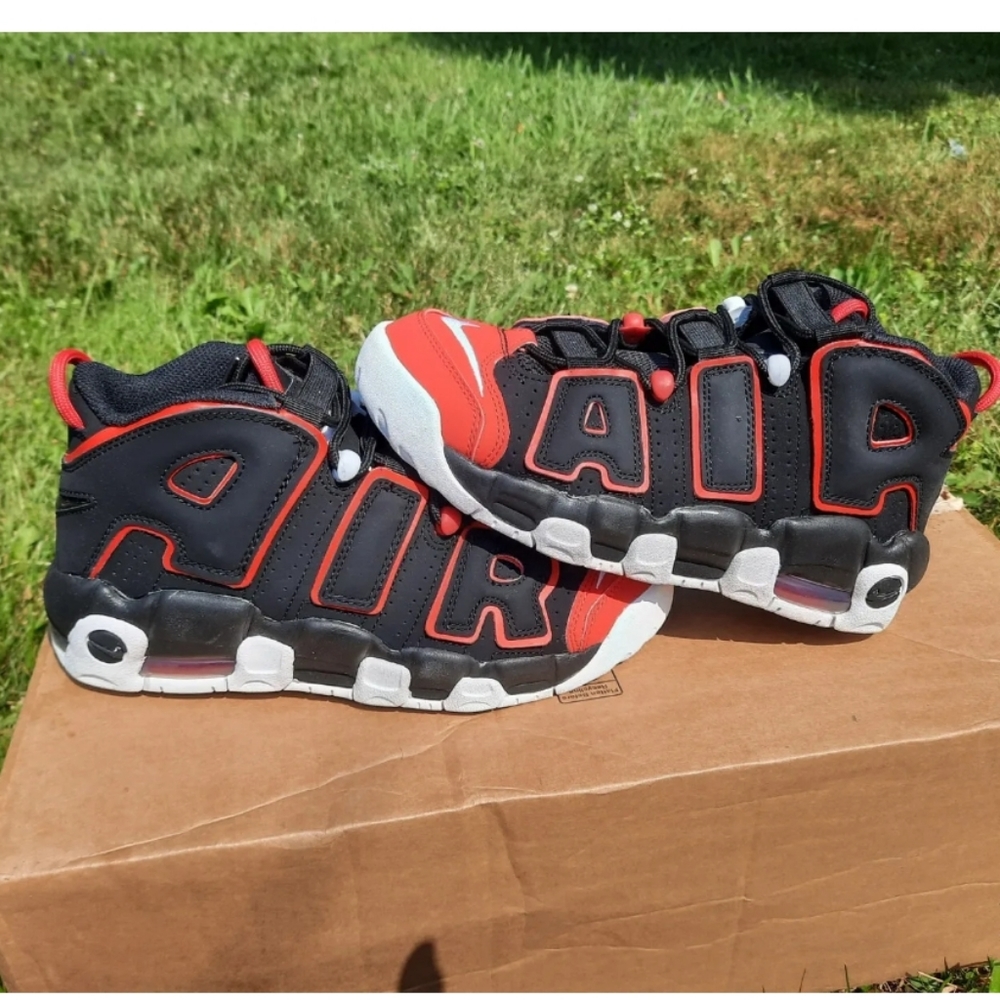 Nike uptempo shoes BRAND NEW